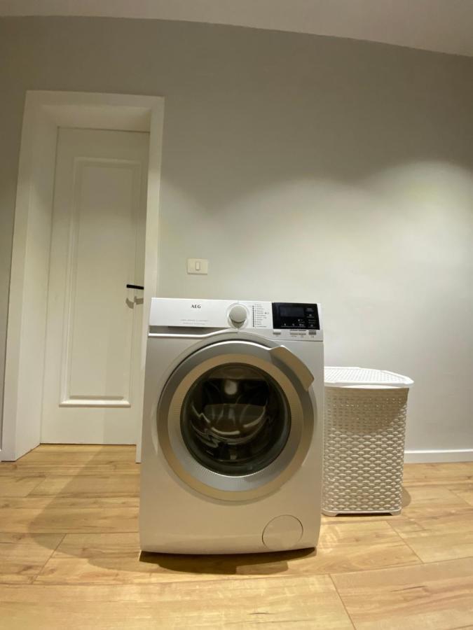 Lucas Downtown Apartment Tiranë Ngoại thất bức ảnh
